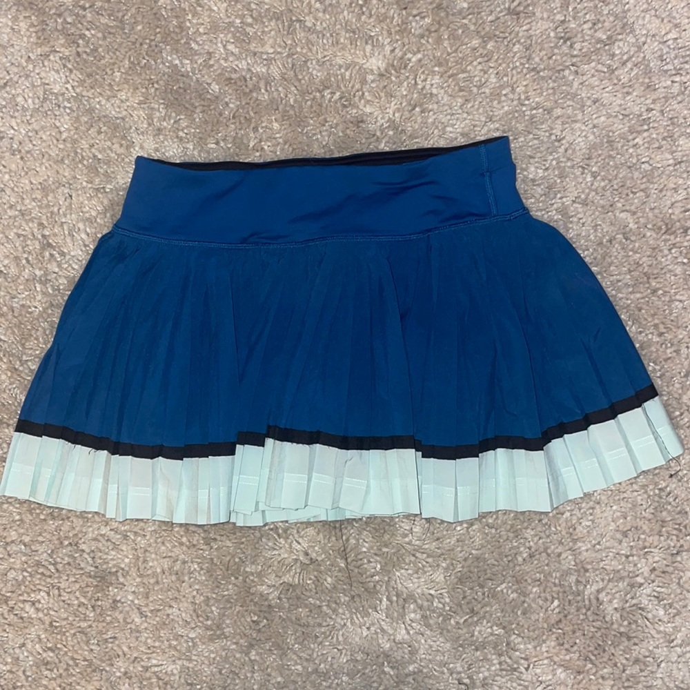 Like New, Lululemon Tennis Skirt, Size 4